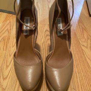 Steve Madden Deeny Platform Heel